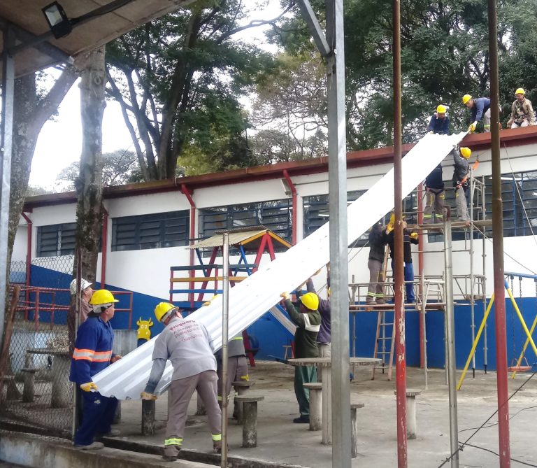 Proguaru executa reforma da Escola Monteiro Lobato