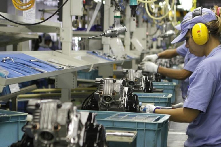 Nível de atividade da indústria paulista fica estável em agosto