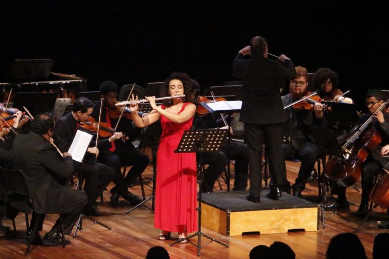 Concerto Jovens Solistas mostra novos talentos da cidade em espetáculo emocionante no Adamastor