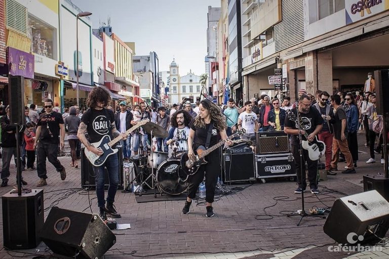Projeto Música na Rua leva oficina de produção musical e shows gratuitos ao Parque Cecap