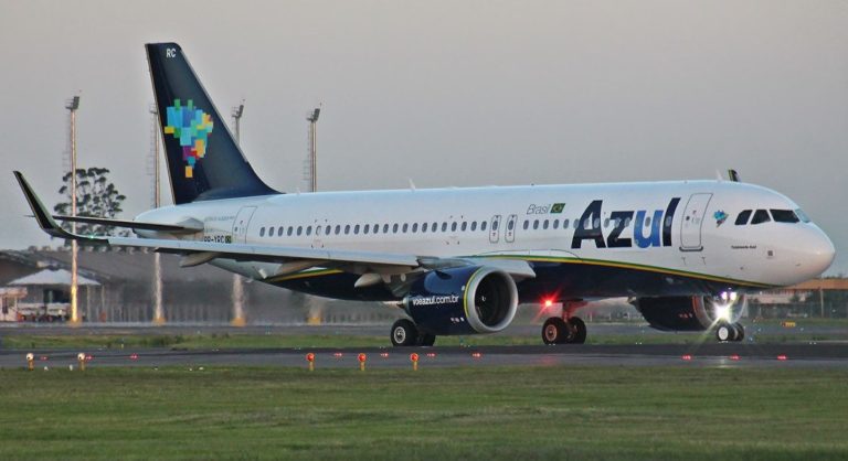 Azul mais do que dobra número de voos em Guarulhos em 2019