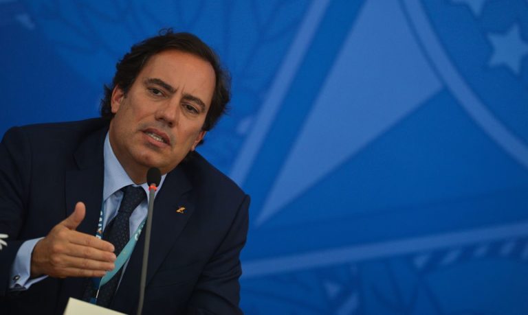 Governo federal começa a pagar auxílio emergencial de R$ 600 na quinta-feira