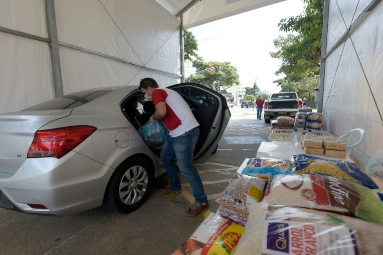 Drive-Thru Solidário receberá doações no Bosque Maia neste fim de semana prolongado