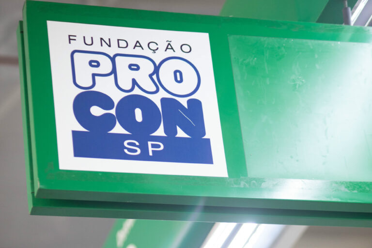 Vendas online somam 82 mil reclamações no Procon-SP em 2020