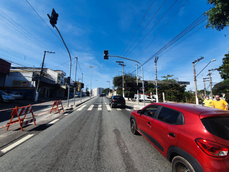 Ações policiais investigam pontos suspeitos de receptação de fiações furtadas de semáforos