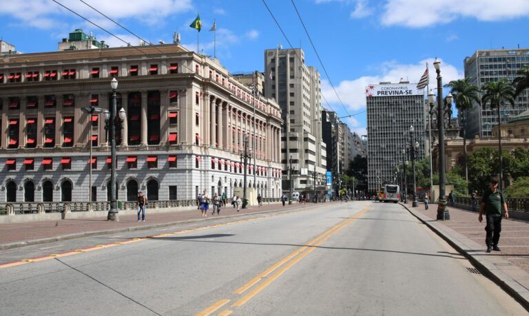 Governo do Estado anuncia nesta quarta provável regressão de SP à fase vermelha