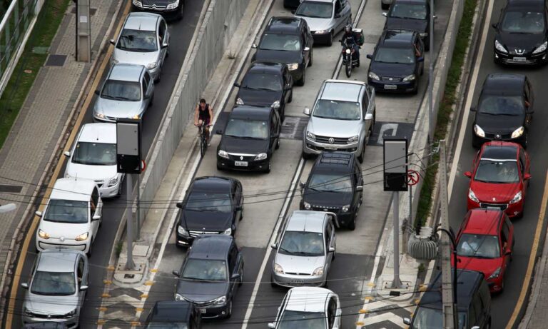 Rodízio de veículos das 20h às 5h na cidade de SP começa a valer a partir de hoje