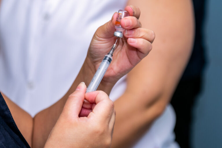 Guarulhos disponibiliza cadastramento on-line para vacinação contra COVID-19
