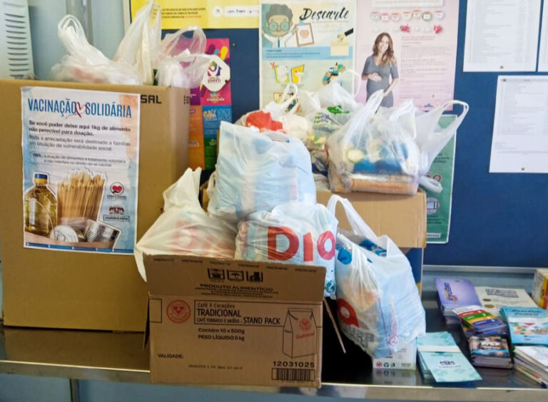 Vacinação Solidária arrecada quase seis toneladas de alimentos em cinco dias