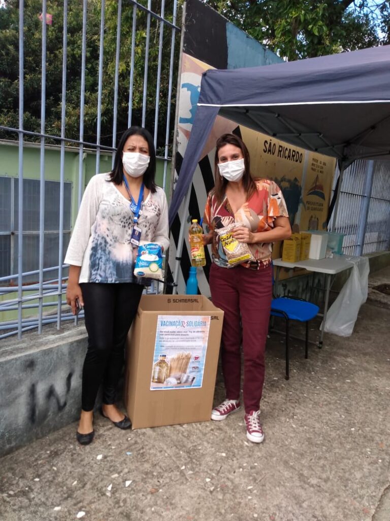 “Vacinação Solidária” arrecada 4,8 toneladas de alimentos na primeira semana