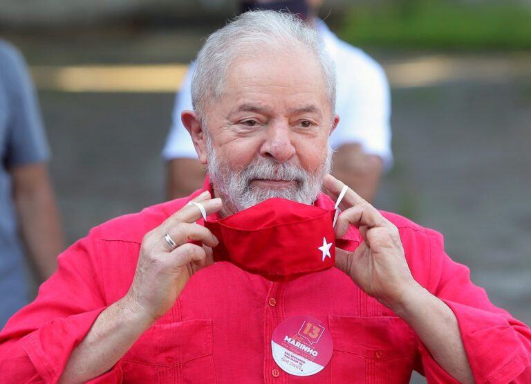 Supremo decide que cabe ao plenário analisar anulação das condenações de Lula