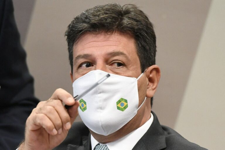 CPI da Covid: Mandetta diz que Bolsonaro queria que Anvisa alterasse bula da cloroquina