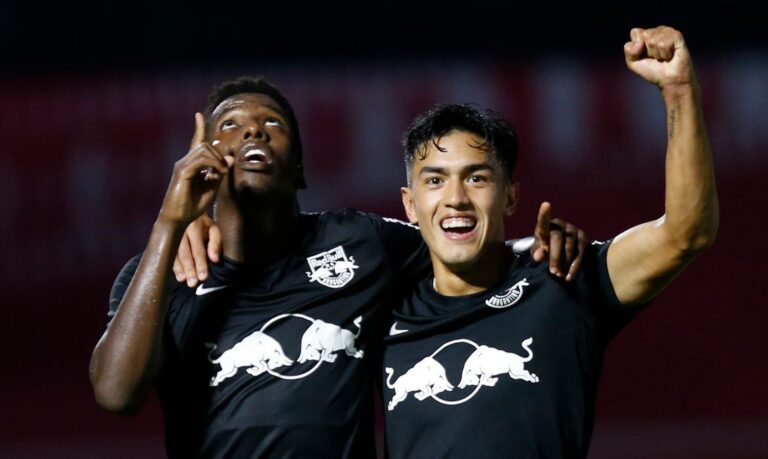 Red Bull Bragantino aposta em dedicação e pés no chão para seguir na liderança
