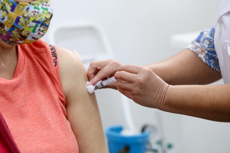 SP ultrapassa 30 milhões de doses aplicadas de vacinas contra a COVID-19
