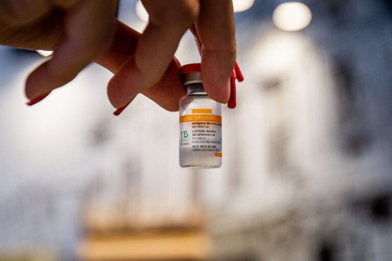 SP distribui 2,7 milhões de doses de vacina contra Covid-19 para os 645 municípios