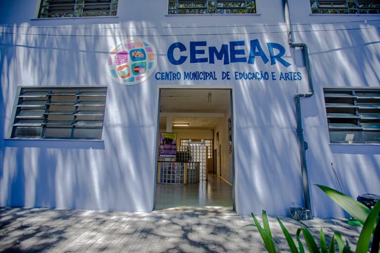 Cemear abre inscrições para cursos gratuitos de línguas estrangeiras, música e dança