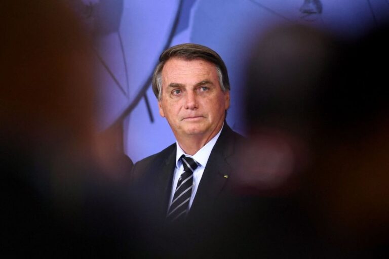 Presidente Bolsonaro sanciona lei da inelegibilidade