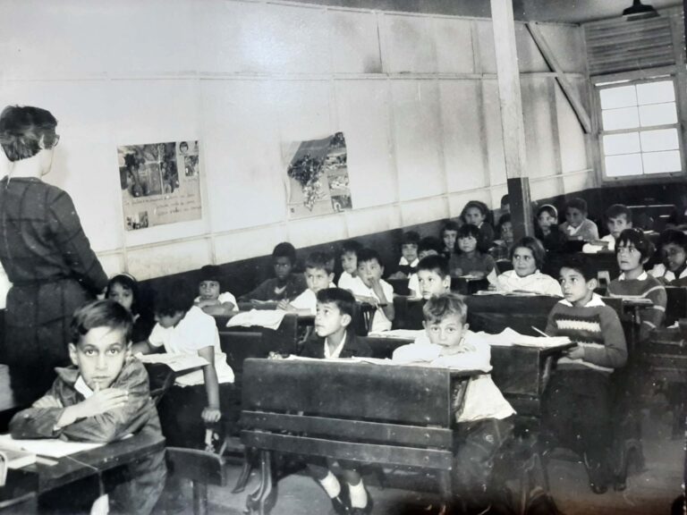 Arquivo Histórico homenageia educação com exposição de acervo documental e fotográfico