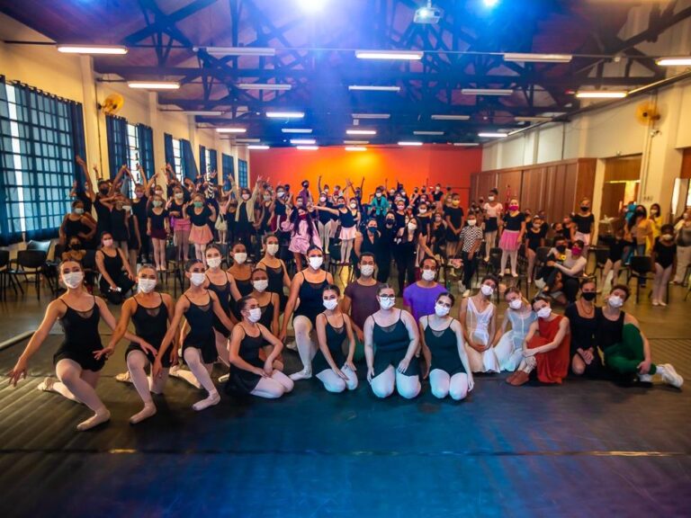 São Paulo Companhia de Dança se apresenta para bailarinos do EducaDança