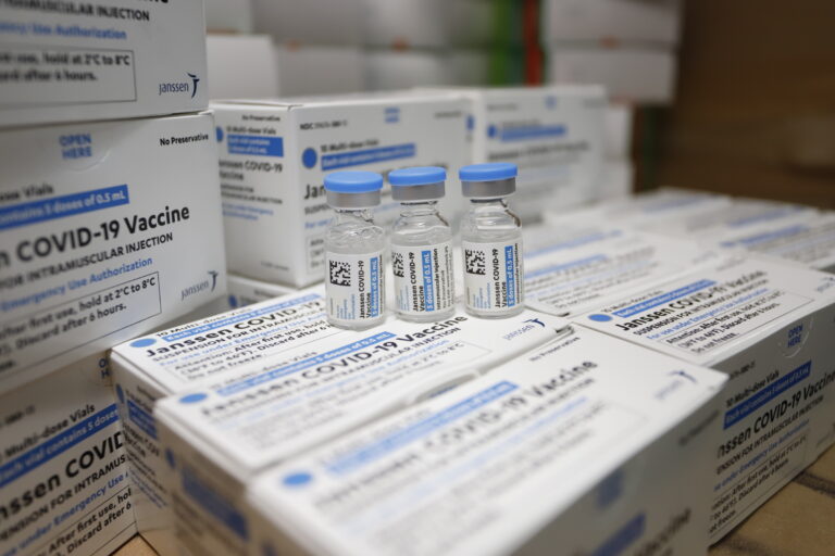 Agência recomenda segunda dose da Janssen a adultos