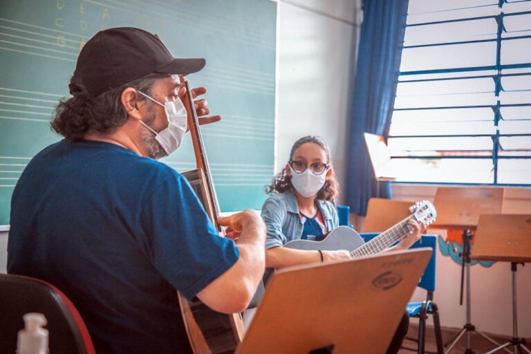 Cidade abre 30 mil vagas para cursos gratuitos em espaços educacionais