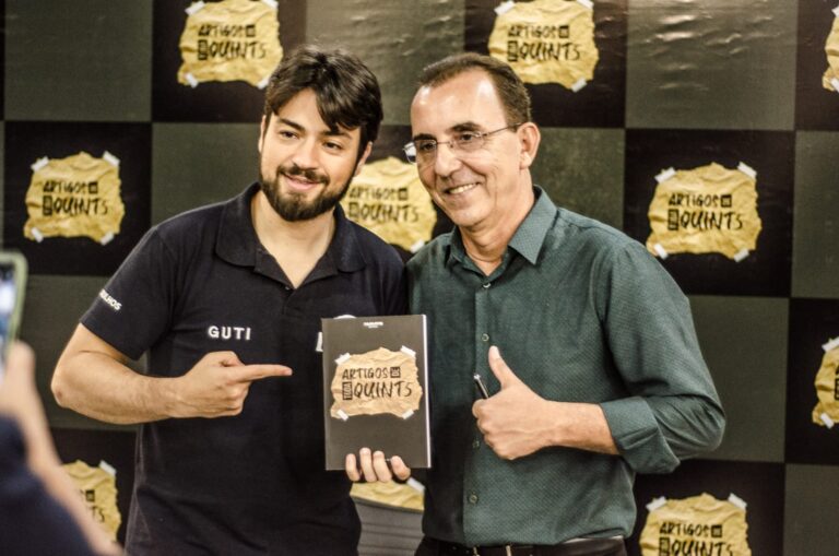 Adamastor Centro recebe lançamento de livro “Artigos de toda Quint5”