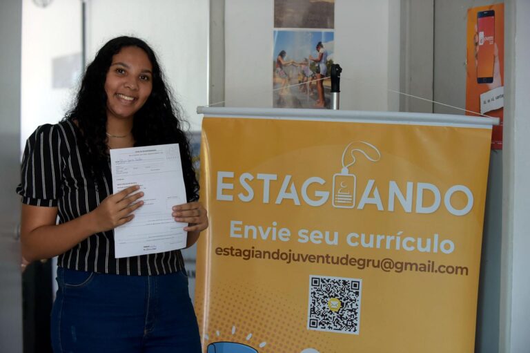 Projeto Estagiando mobiliza 241 jovens para vagas remuneradas