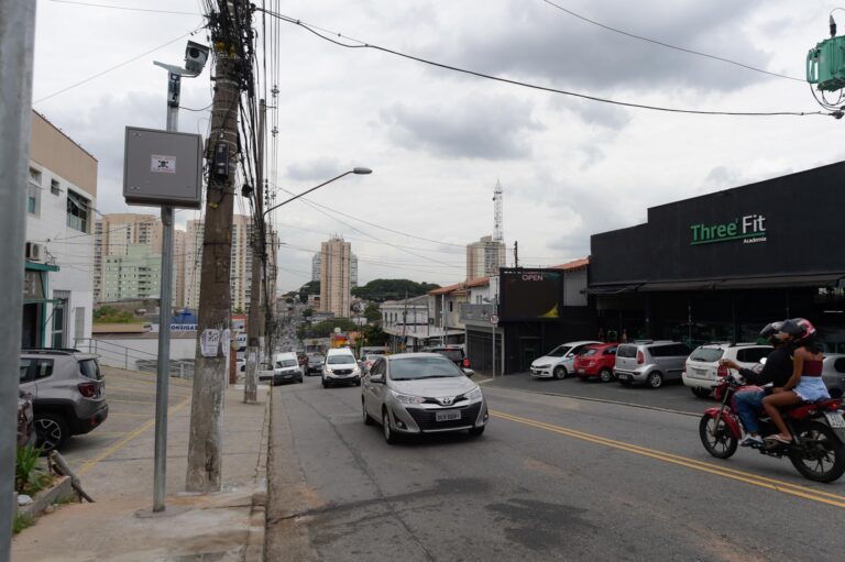Fiscalização eletrônica entra em operação na terça-feira em vias da Vila Progresso e Picanço