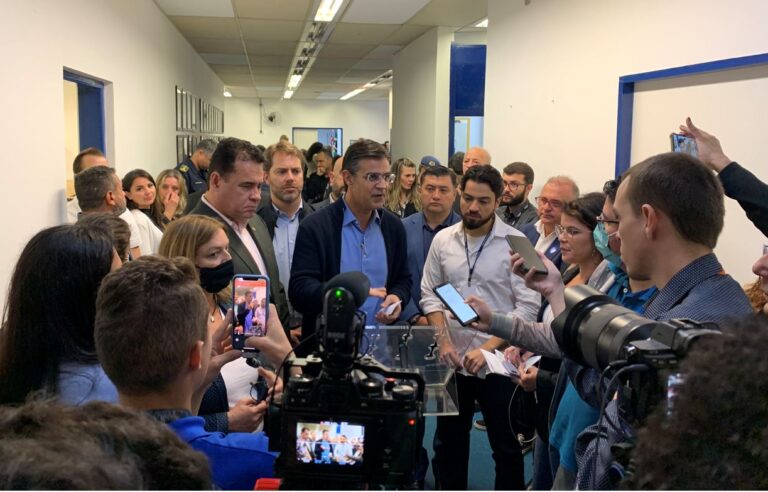 Governador oficializa financiamento de R$ 80 milhões para obras em vias de Guarulhos