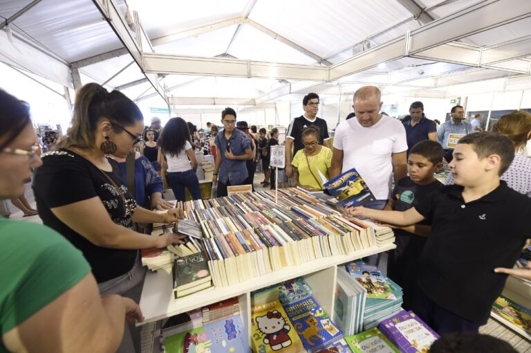 2ª Bienal do Livro de Guarulhos terá mais de 50 estandes de editoras, distribuidoras de livros e livrarias