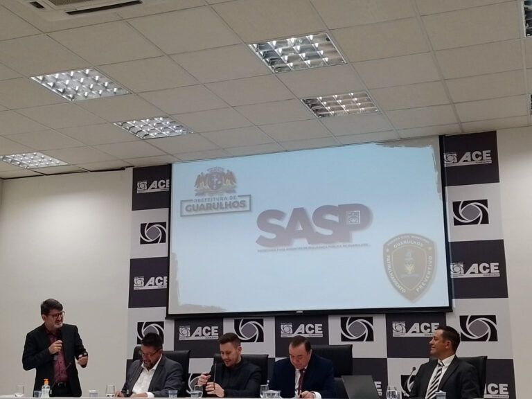 Projetos de segurança pública de Guarulhos são apresentados em fórum promovido pela ACE