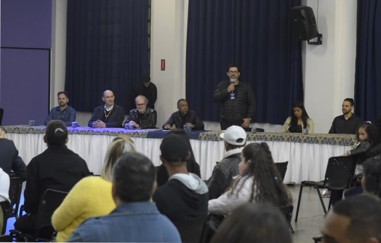 Cooperativas de reciclagem de Guarulhos recebem consultoria para aperfeiçoar serviços