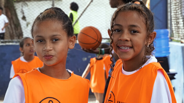 Evento “Joga, Garota!” empodera meninas por meio do esporte