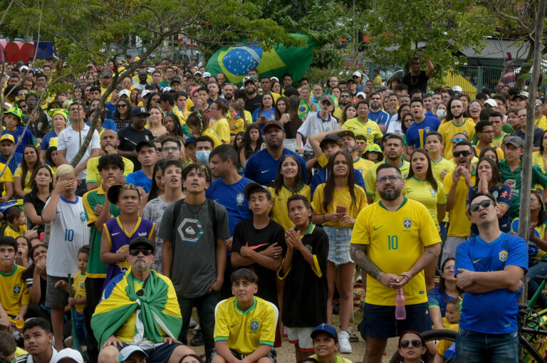 Vitória da Seleção Brasileira foi comemorada por mais de quatro mil pessoas no Maia Fan Fest