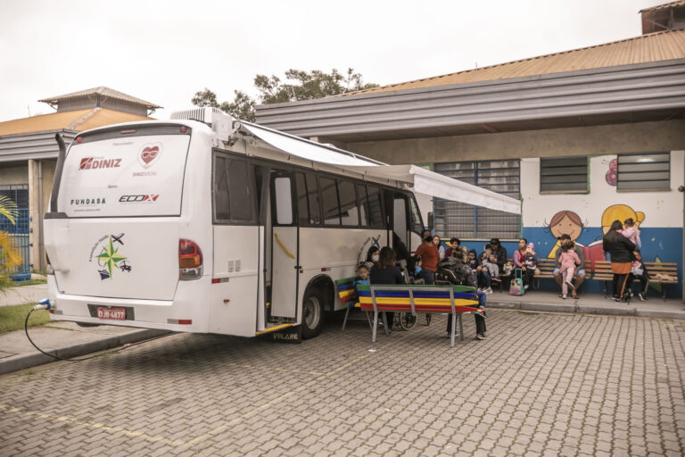 Programa Menina dos Olhos realiza mais de mil atendimentos a alunos da rede municipal
