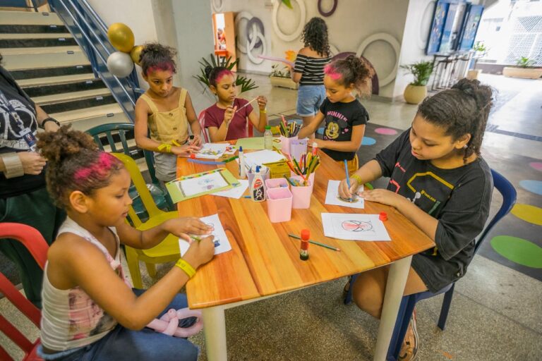 Programa Mais Futuro abre inscrições para atividades de férias para crianças em diversos locais