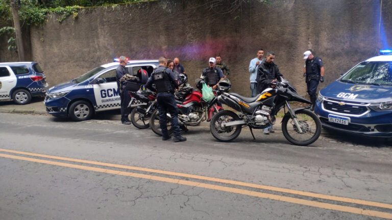 Operação Cavalo de Aço realiza fiscalização de veículos na Vila Galvão