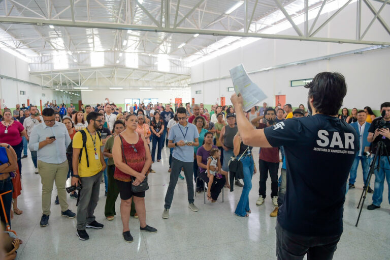 Prefeitura de Guarulhos inaugura escola para 600 estudantes no Parque Cecap