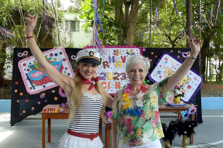 CCI Gopoúva reúne 150 idosos em tarde animada com baile de carnaval
