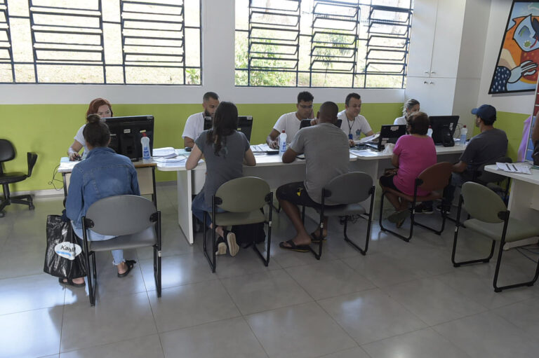 Mais de 200 famílias participam do primeiro mutirão do CadÚnico de 2023