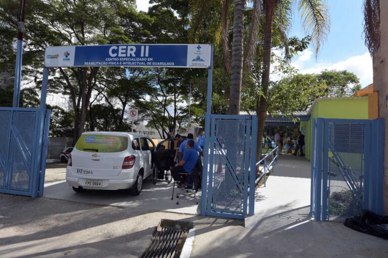 Prefeitura promove ações para celebrar o Abril Azul, mês da conscientização mundial sobre o autismo