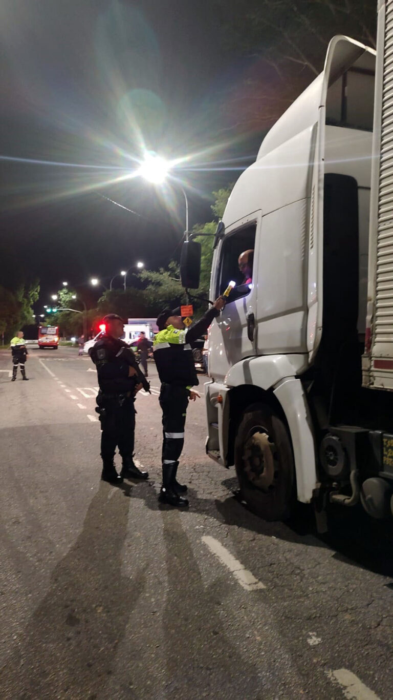 Operação integrada de segurança viária fiscaliza 746 e autua 28 por alcoolemia em Guarulhos