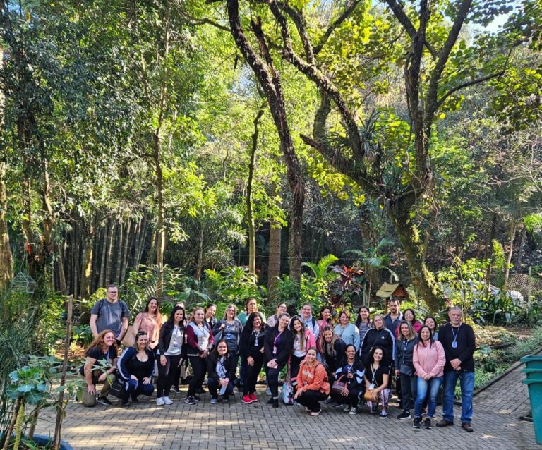 Coordenadores pedagógicos participam de atividades de educação ambiental no Bosque Maia