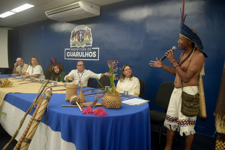Abertura do 16º Encontro dos Povos Indígenas de Guarulhos reúne 14 etnias no Paço Municipal