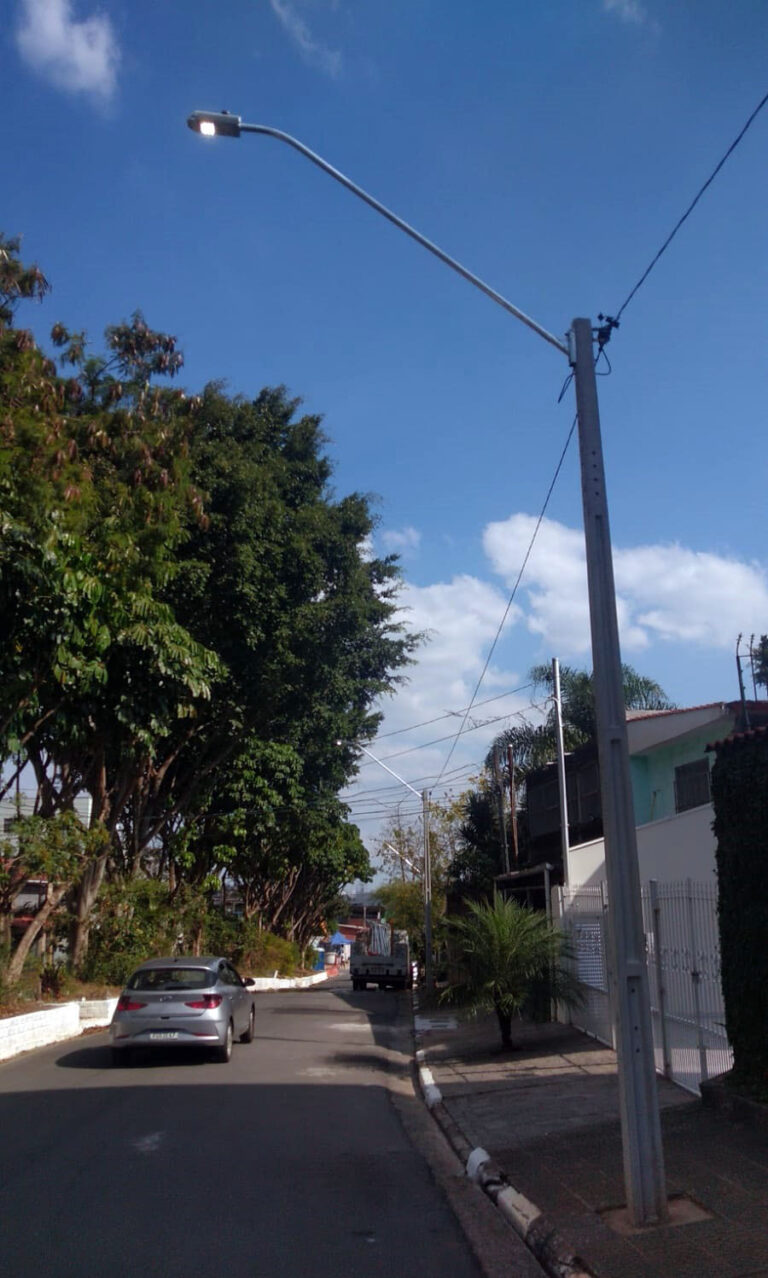 Prefeitura moderniza pontos de iluminação em avenidas do Jardim Vila Galvão