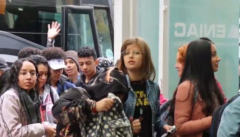Feira das Profissões abre as portas do ENIAC para 6 mil alunos da rede pública