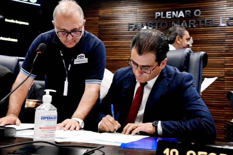 Câmara aprova em definitivo cinco projetos de autoria da Prefeitura