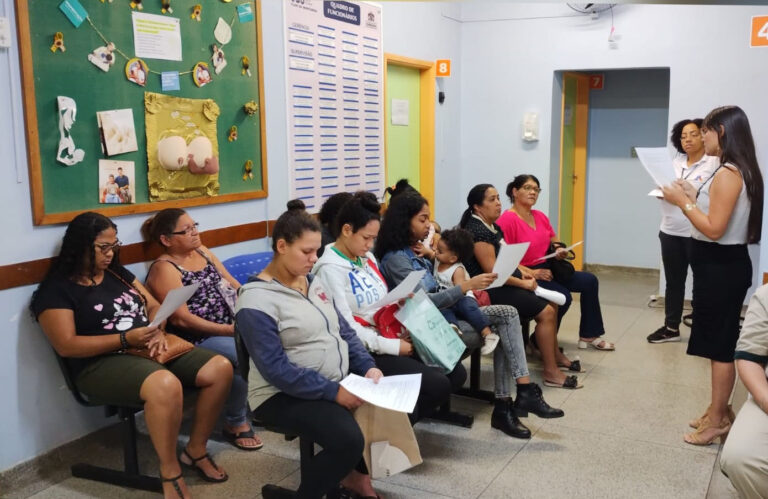 Campanha Agosto Lilás leva informações sobre o combate à violência doméstica para 800 pessoas