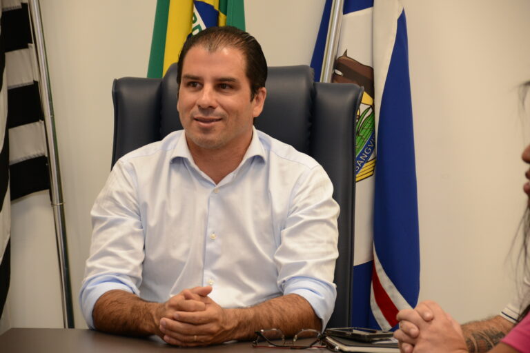 Presidente Ticiano Americano recebe representantes da Confederação Nacional dos Catadores