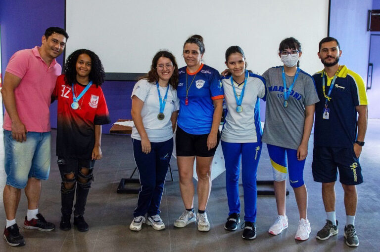 Guilhermino e Autêntico são ouro nas damas na Olimpíada Colegial Guarulhense